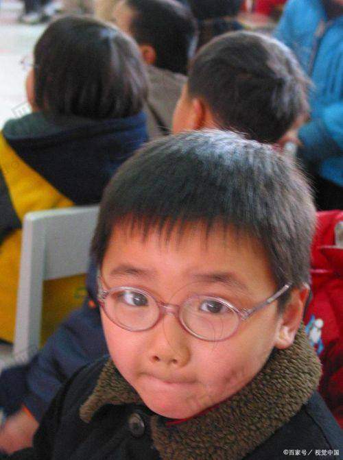 ### 先天性弱视可以做手术吗？这些原发疾病必须手术干预